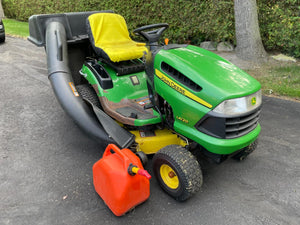 John Deere Riding Lawn Mower LA120
