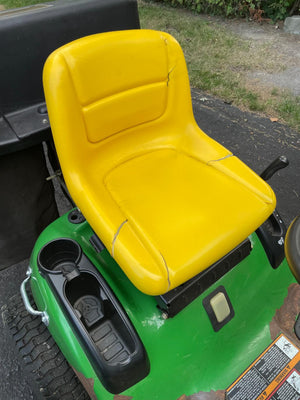 John Deere Riding Lawn Mower LA120