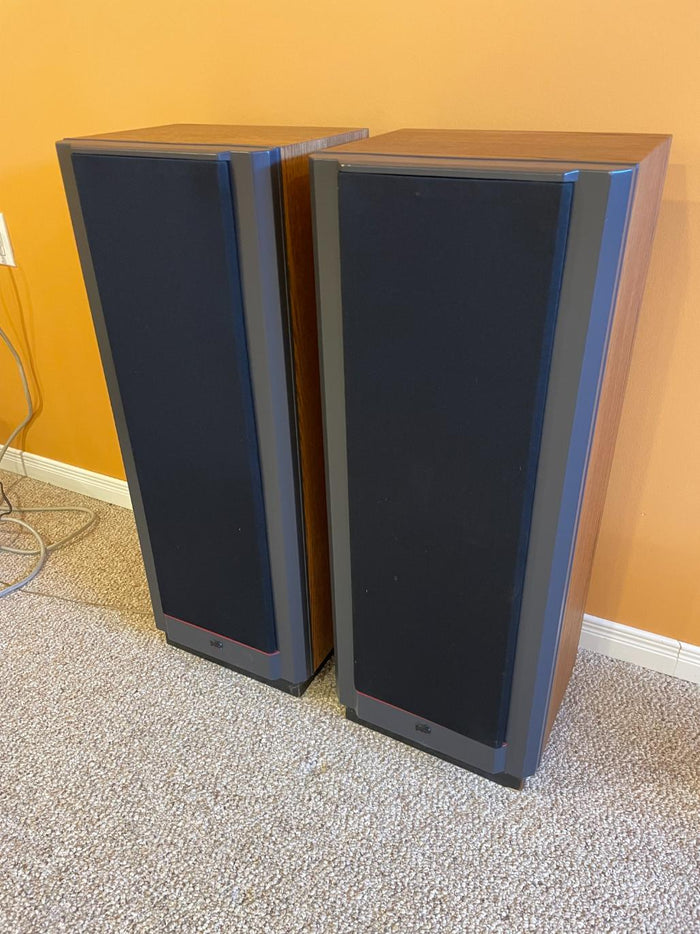 Pair PSB Tower Speakers CS180W411006