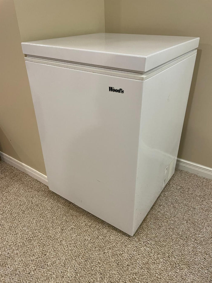 Wood’s Chest Freezer C05NAS