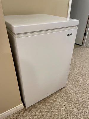 Wood’s Chest Freezer C05NAS