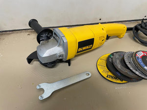 DeWalt Angle Grinder DW831