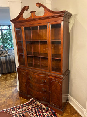 Ebert 1-Piece China Cabinet