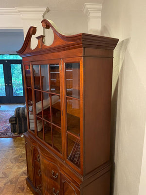 Ebert 1-Piece China Cabinet