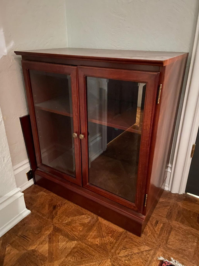 Cabinet Lot #1